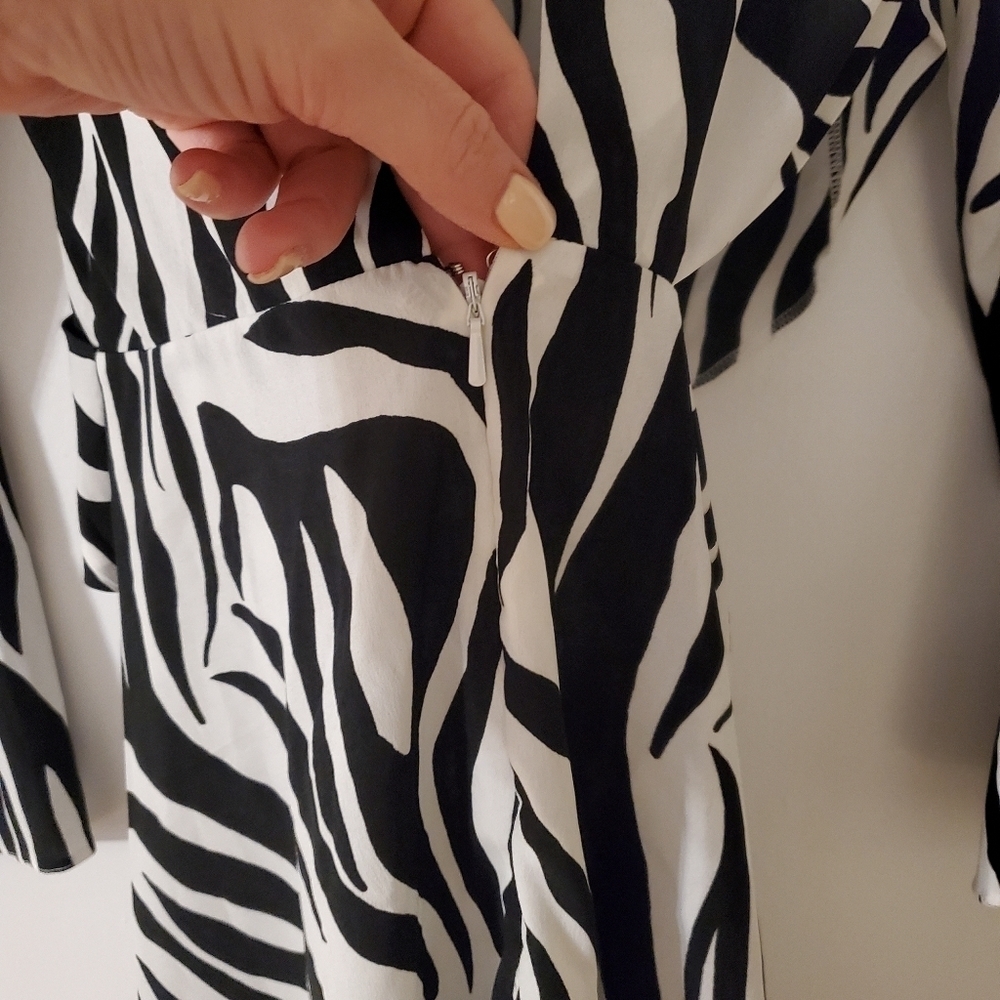 Zebra Patterns Flared Long Sleeves High-Neck Dress - Picture 12 of 15